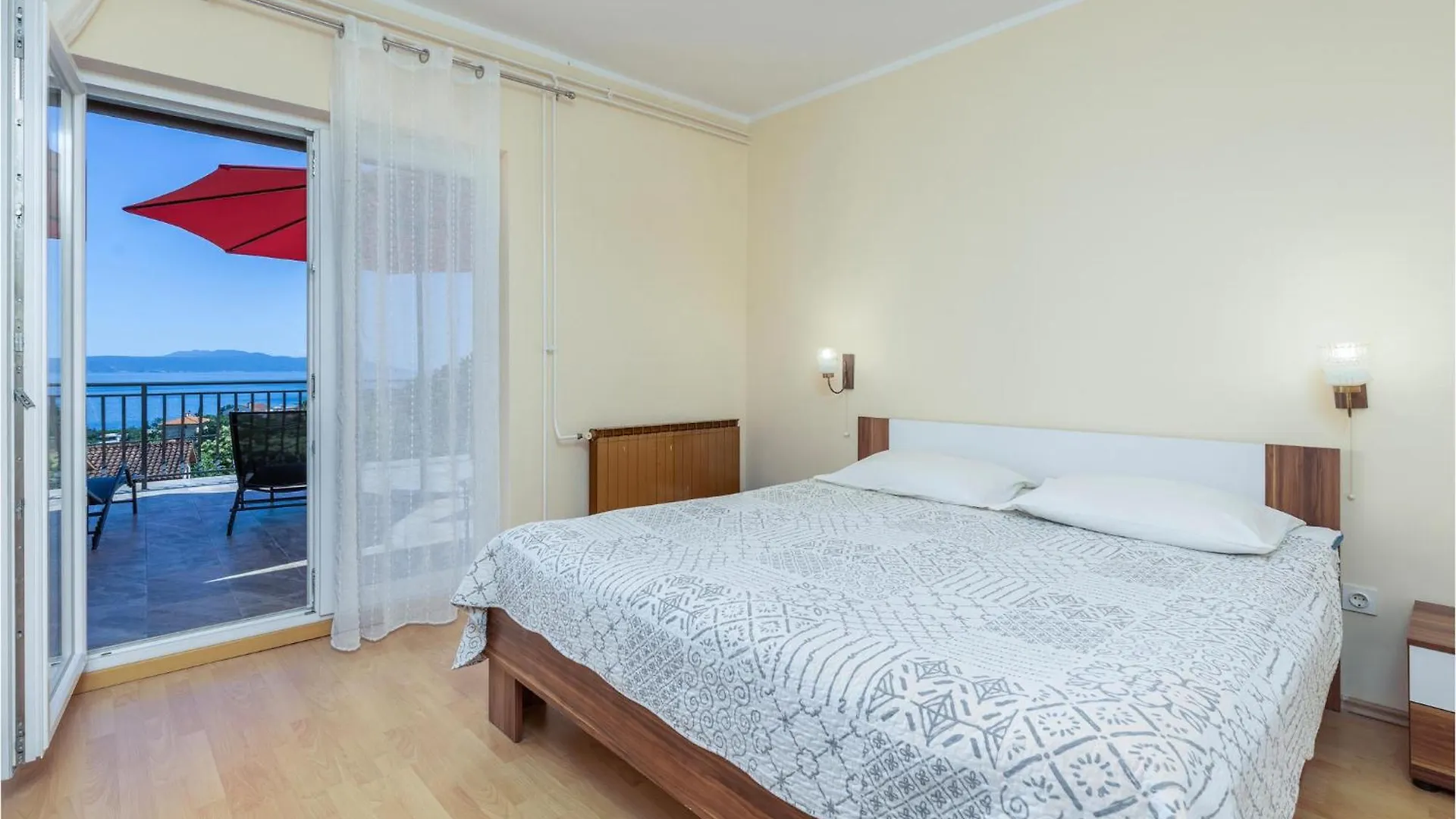 Cozy Apartment In Lovran With Kitchen Croatia