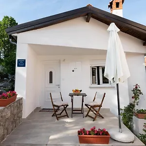  Apartment Kuca Za Odmor Nall