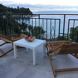  Bed & Breakfast House Vali